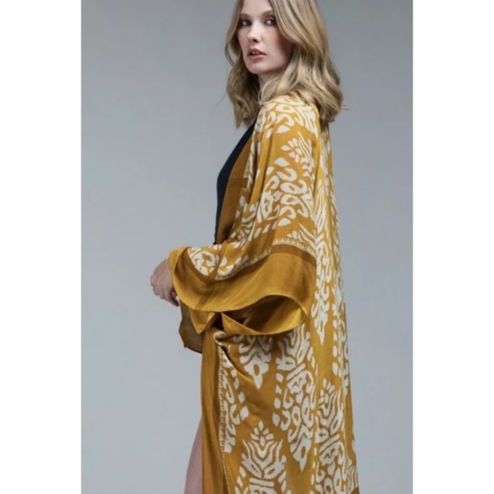 Mustard Boho Damask Pompom Trim Kimono Wrap - Picture 4 of 5